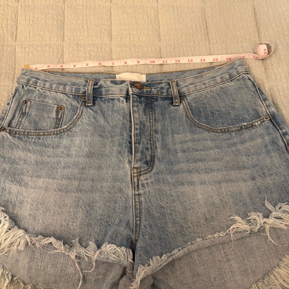 One Teaspoon Outlaws Raw Edge Jean Shorts 32 - Picture 7 of 10